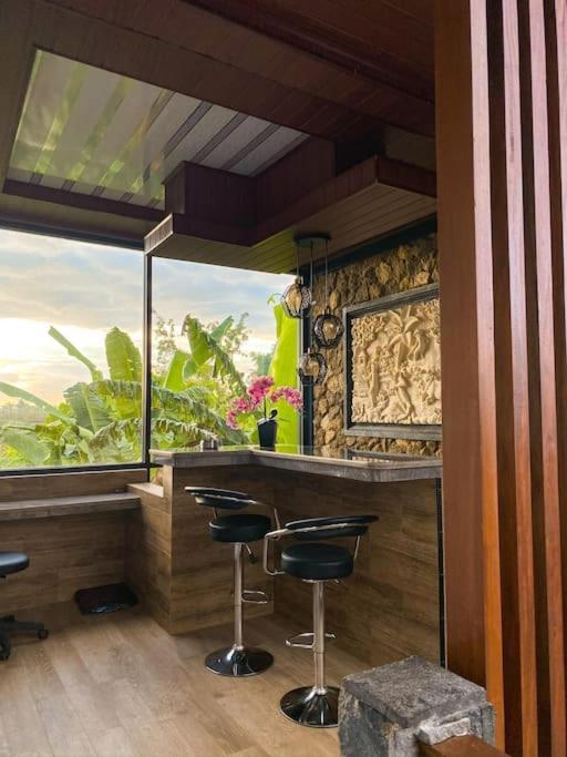 Tori Klumpu, 3 Bedroom Artistic Villa, Dual Views Near Ubud Badung  Exterior foto